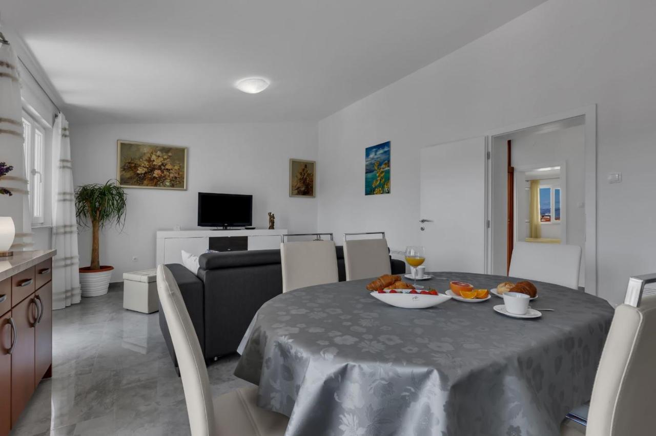Ana Apartment Макарска Экстерьер фото