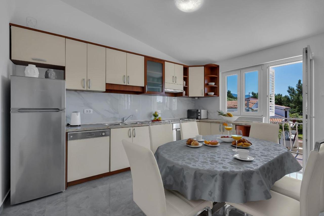 Ana Apartment Макарска Экстерьер фото
